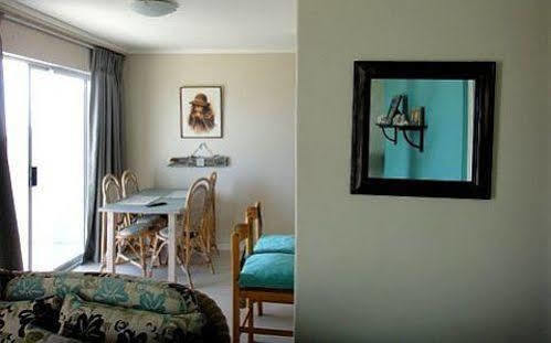 Blouberg Beachfront Accommodation Блуберґстранд Екстер'єр фото